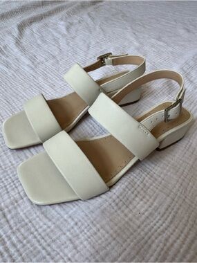 Clarks Seren Leather Strap Sandals